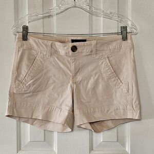 American Eagle Outfitters Light Tan Cargo Shorts Size 4
